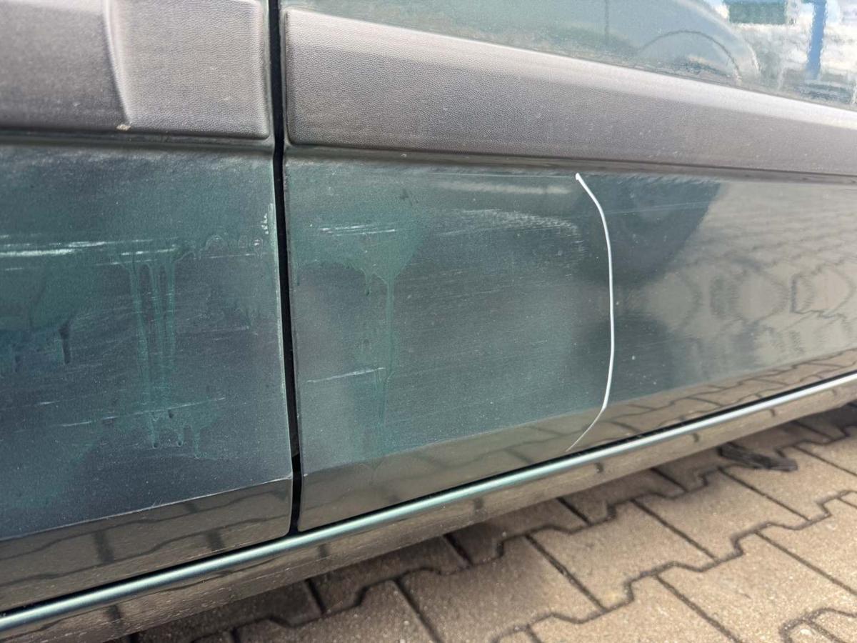 Skoda Fabia 2 original T&uuml;r vorn rechts LF6K Highland Gr&uuml;n Rohbau Bj.2008